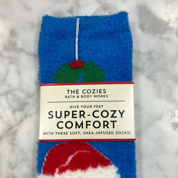 Bath & Body Works Cozies comfort fuzzy Socks walrus Christmas holiday non skid - Picture 3 of 6